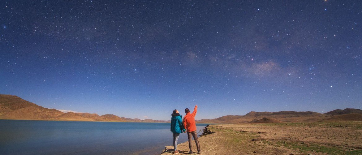 According to local mythology, Yamdrok Lake is the transformation of a goddess According to local mythology, Yamdrok Lake is the transformation of a goddess