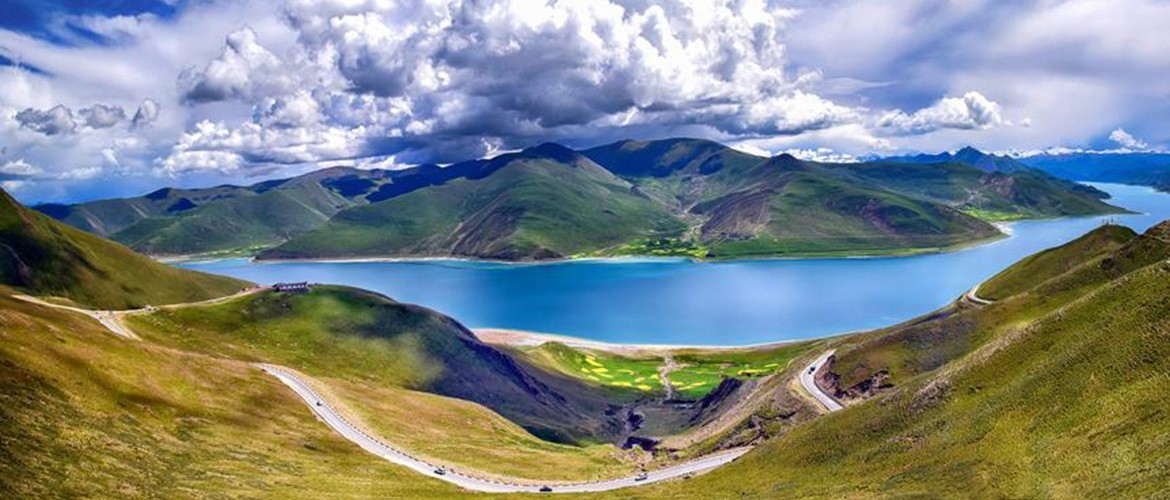 Yamdroktso is one of the three largest sacred lakes in Tibet Yamdroktso is one of the three largest sacred lakes in Tibet