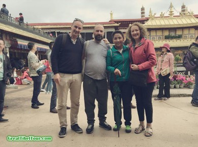 Australian Lhasa Urban & Suburb Tour Australian Lhasa Urban & Suburb Tour