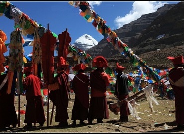 You will witness a feverish celebration of the Saga Dawa Festival around Mt. Kailash