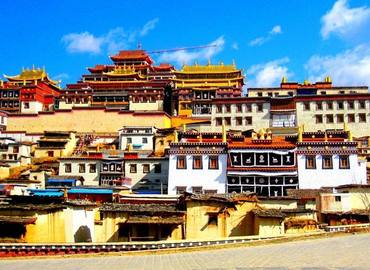 Songzanlin Lamasery is the biggest Tibetan Buddhist Monastery in Yunnan, also being called as the Little Potala Palace. Songzanlin Lamasery is the biggest Tibetan Buddhist Monastery in Yunnan, also being called as the Little Potala Palace.