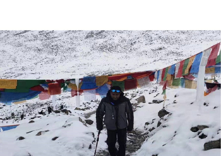 Mt.Kailash Kora in the heavy snow Mt.Kailash Kora in the heavy snow
