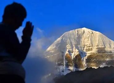 Mt Kailash Kora with Mt Everest Tour