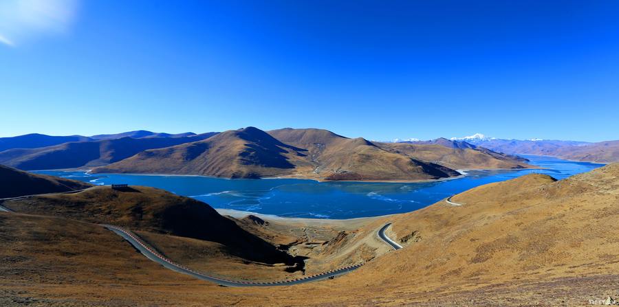 Yamdrok lake Yamdrok lake
