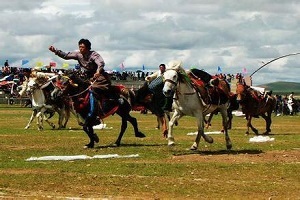 Nagqu horse racing festival
