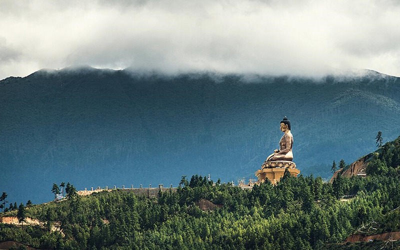Giant Buddha Statue