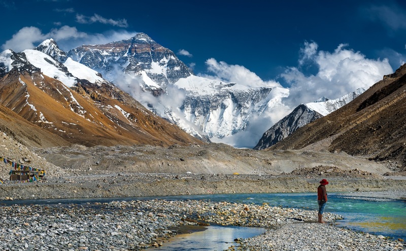 Stunning view of Mt.Everest in Apirl