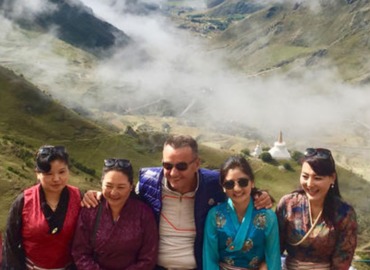 Our customer with local women during his Lhasa trip. Our customer with local women during his Lhasa trip.