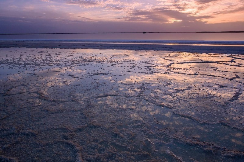 Qarhan salt lake
