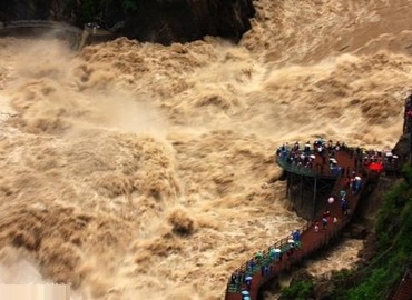 You will be shocked by the natural power at Tiger Leaping Gorge. You will be shocked by the natural power at Tiger Leaping Gorge.