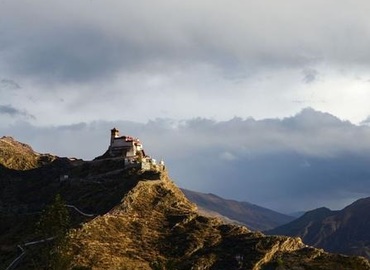 Yumbulagang Palace is considered the oldest building in Tibet. Yumbulagang Palace is considered the oldest building in Tibet.