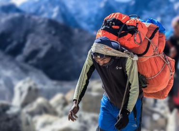 Sherpa, the porter on the Himalayas.