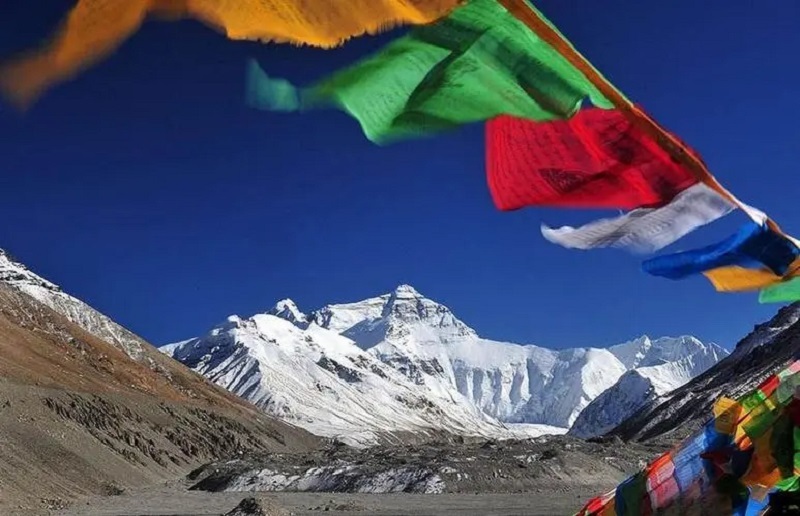 Prayer flags in front of Mount Everest.