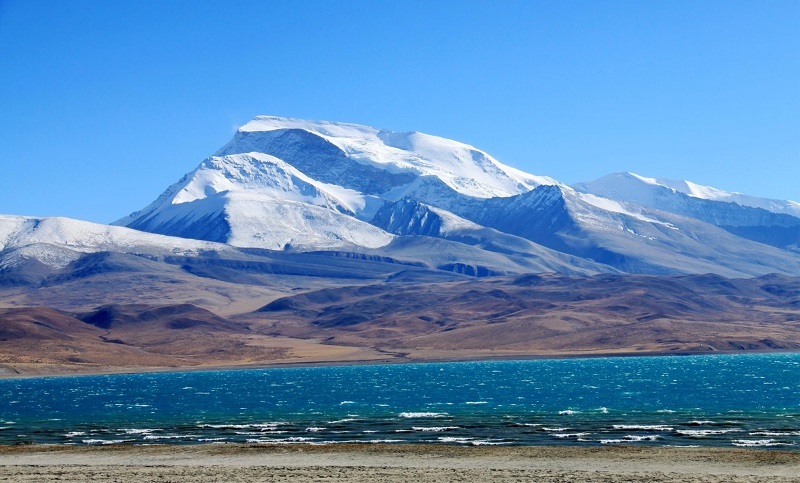 Distant view of Namunani Peak